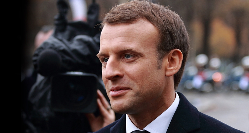 Mineurs et pornographie : Macron fait de l’enfumage